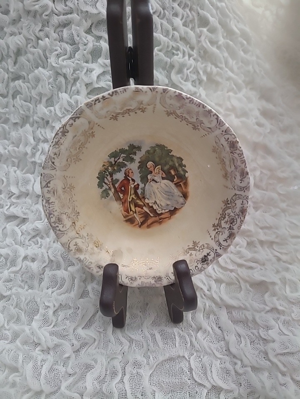Cronin China Co. Dancing Colonial Couple Berry Bowl 5 1/8" Made In USA.